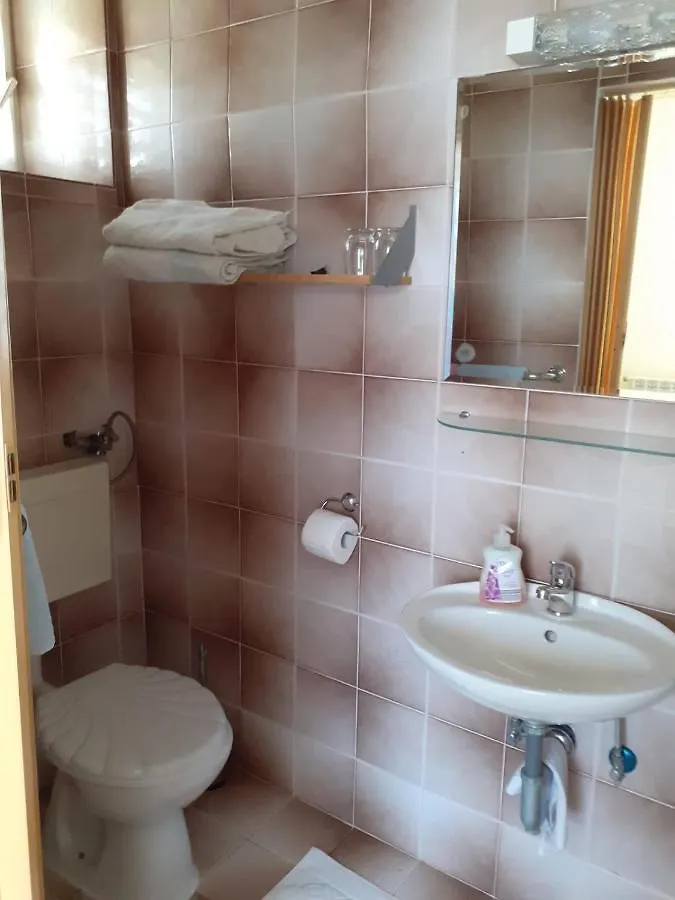 Apartments And Rooms By The Sea Kampor, Rab - 12473 Κροατία